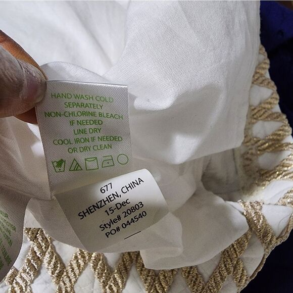 Lilly Pulitzer - Picture 3 of 9